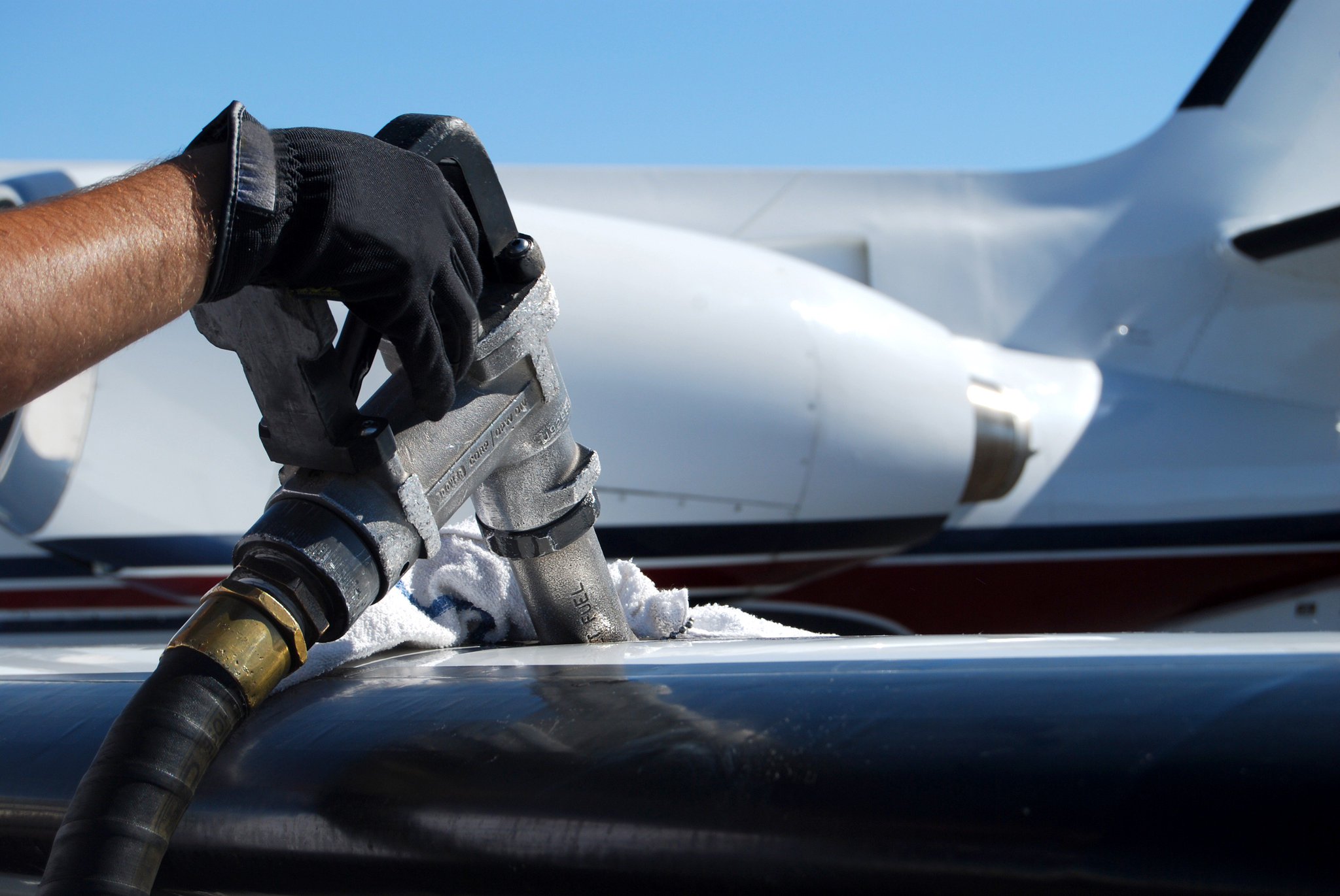 Lacombe Flying Club Aircraft Fuel Services